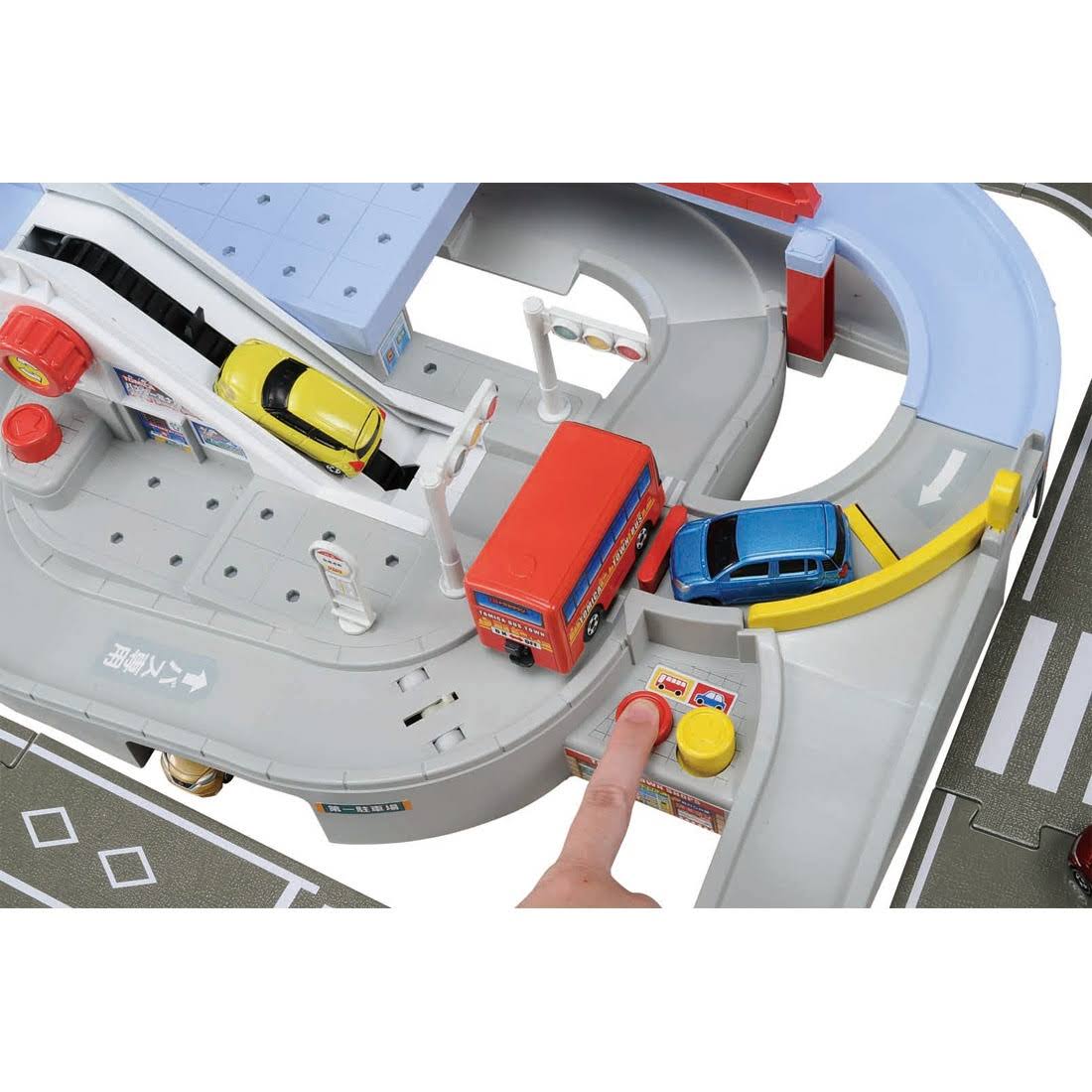 Tomica Bus X589